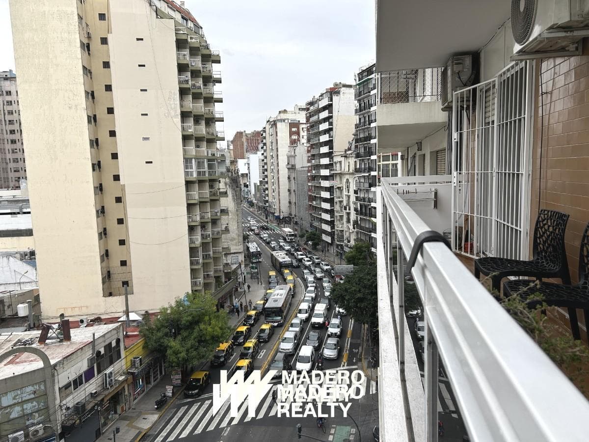 Avenida cordoba, Balvanera